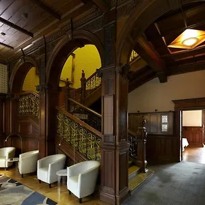 B+B Edinburgh **** EDI